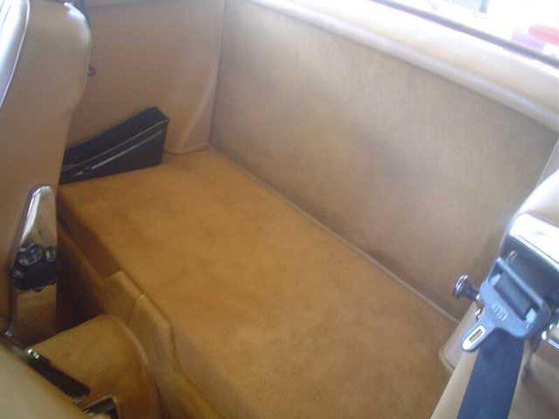 Mercedes-Benz Verkauft : 560 SL W107 Automatic , Roadster/ Klima/ Leder/ TOPZUSTAND