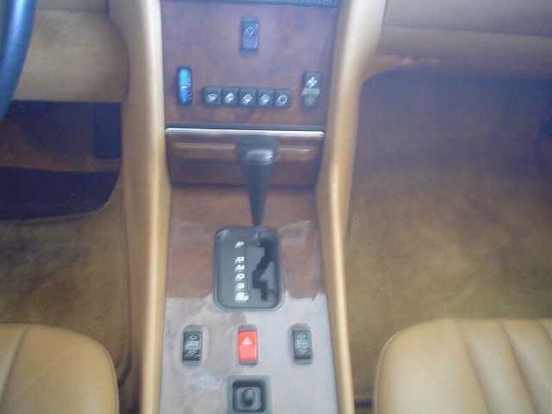 Mercedes-Benz Verkauft : 560 SL W107 Automatic , Roadster/ Klima/ Leder/ TOPZUSTAND