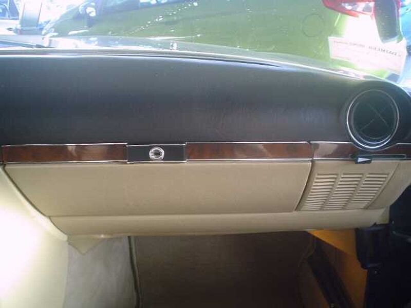 Mercedes-Benz Verkauft : 560 SL W107 Roadster Cabrio V8