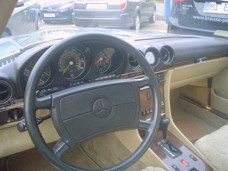 Mercedes-Benz Verkauft : 560 SL W107 Roadster Cabrio V8