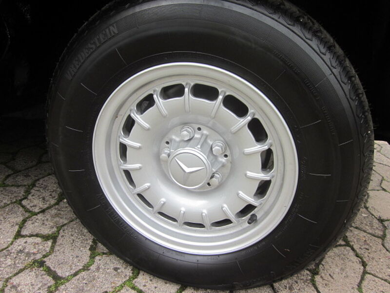 Mercedes-Benz Verkauft : W 116 450 SEL 6.9 V8 Automatic / Klima