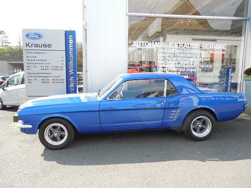 Ford Verkauft : Mustang V8 Coupe 1966 Automatic / Shelby Stripes