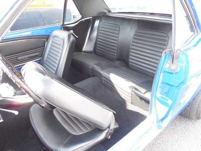 Ford Verkauft : Mustang V8 Coupe 1966 Automatic / Shelby Stripes