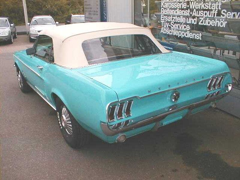 Ford Verkauft : Mustang Cabrio V8/1. Hdn. /elektr. Dach