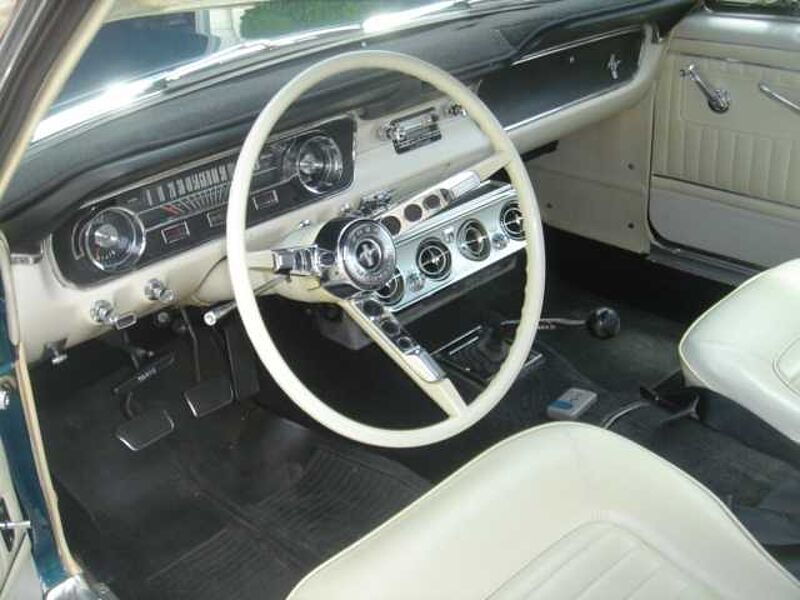 Ford Verkauft : Mustang 1965 V8 Cabrio /Klima, Servo, elektr. Dach,