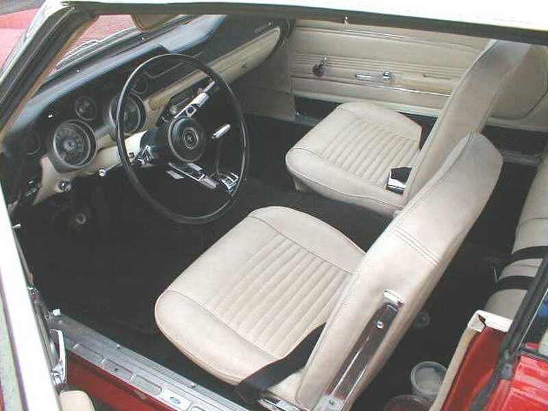 Ford Verkauft : Mustang Cabrio V8 Automatic/ eletr. Dach