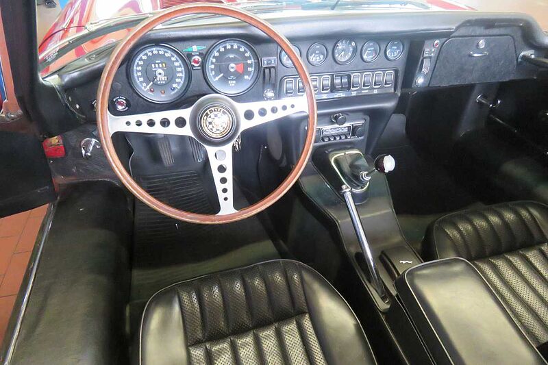 Jaguar Verkauft : E-Typ Roadster XKE 4.2 Ltr. Serie 2