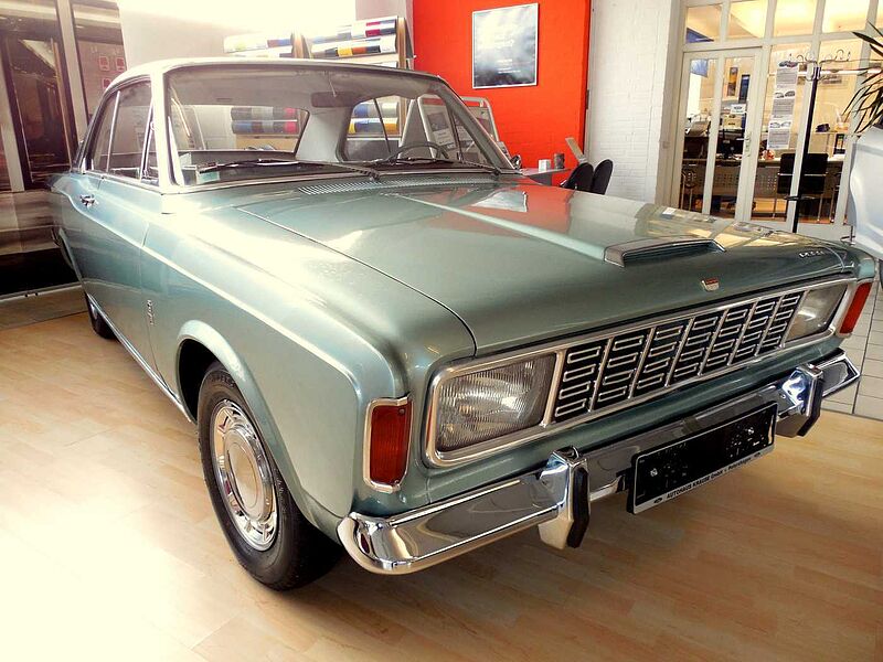 Ford Verkauft : Taunus 20 M TS / P7a 2300 S Coupe / 1. Hdn.