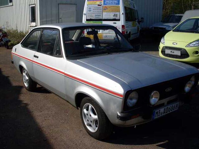 Ford Verkauft : Escort 1,3 L Avus/ H- Zulassung, TüV Neu