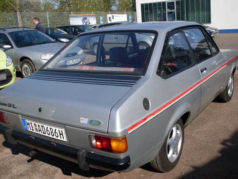 Ford Verkauft : Escort 1,3 L Avus/ H- Zulassung, TüV Neu