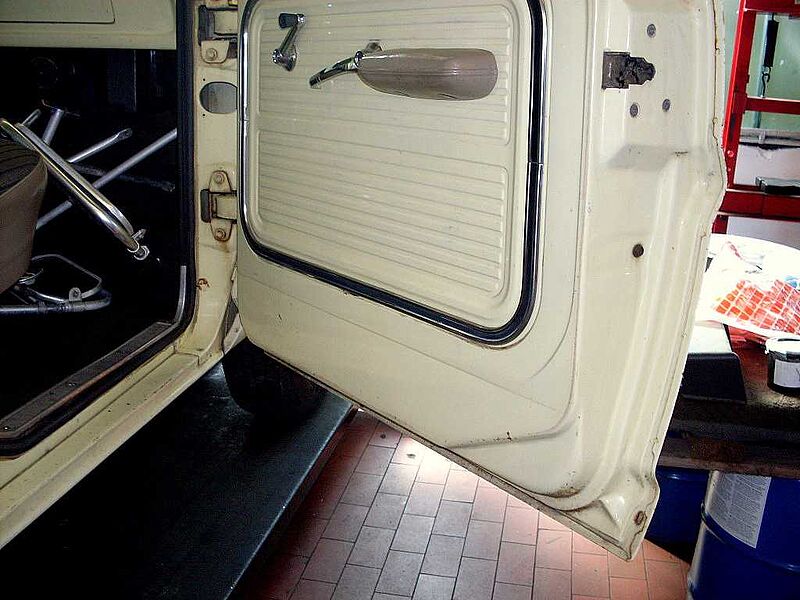 Ford Verkauft: Pickup F 250 V8 Custom Cab. / Klima