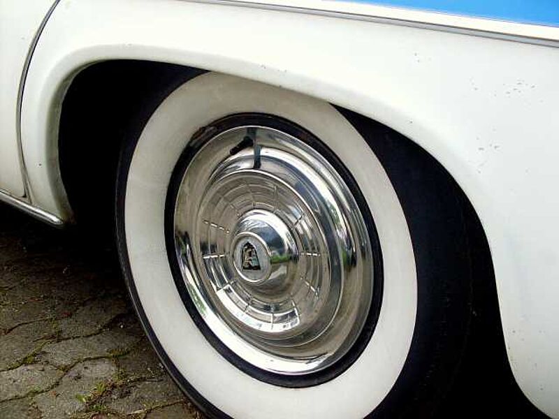 Chrysler VERKAUFT : New Yorker 1955 de Luxe 5.5 Ltr. Hemi-V8, Filmauto in 'Der Vorleser'mit Kate Winslet