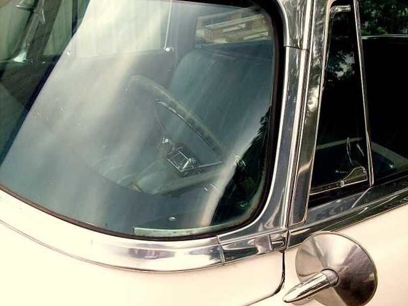 Chrysler VERKAUFT : New Yorker 1955 de Luxe 5.5 Ltr. Hemi-V8, Filmauto in 'Der Vorleser'mit Kate Winslet