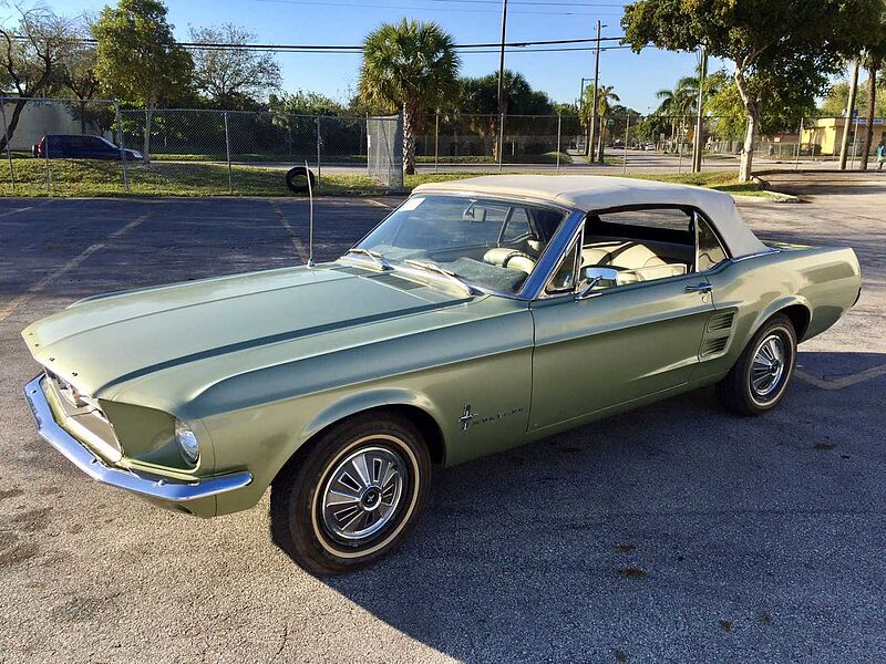 Ford Verkauft : Mustang Cabrio 1967/ 4.7-V8 Automatic/elektr. Dach