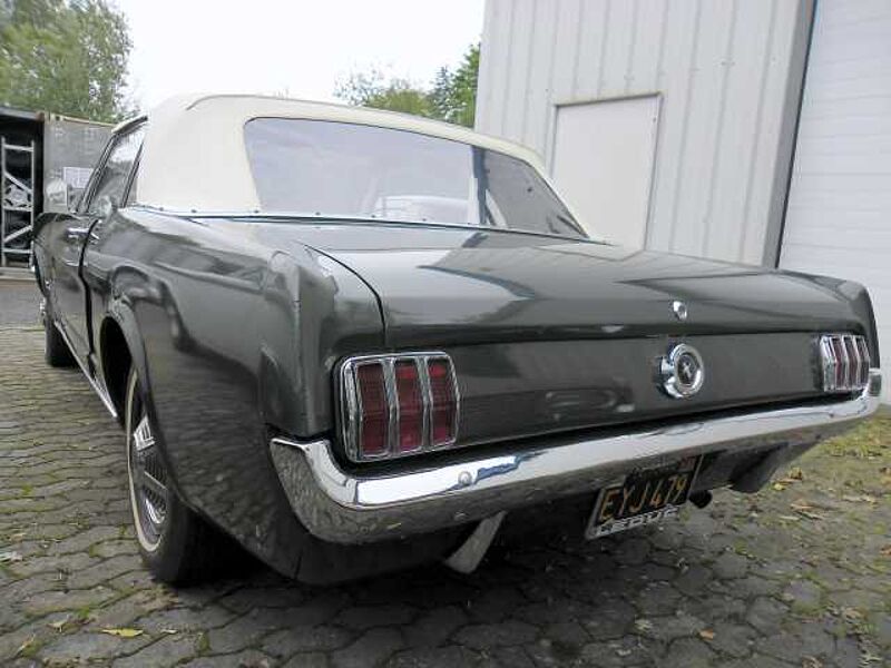 Ford Verkauft : Mustang 1964.5 Cabrio V8 Automatik 260cui