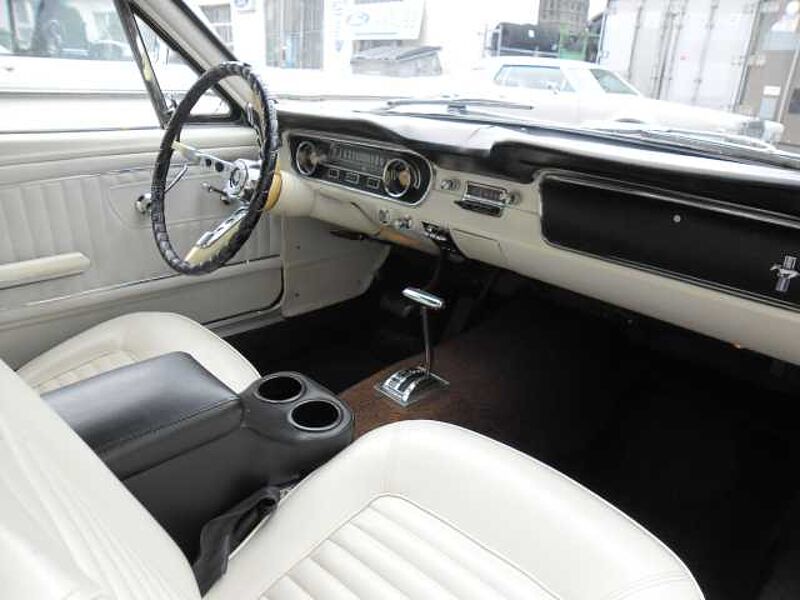 Ford Verkauft : Mustang 1964.5 Cabrio V8 Automatik 260cui