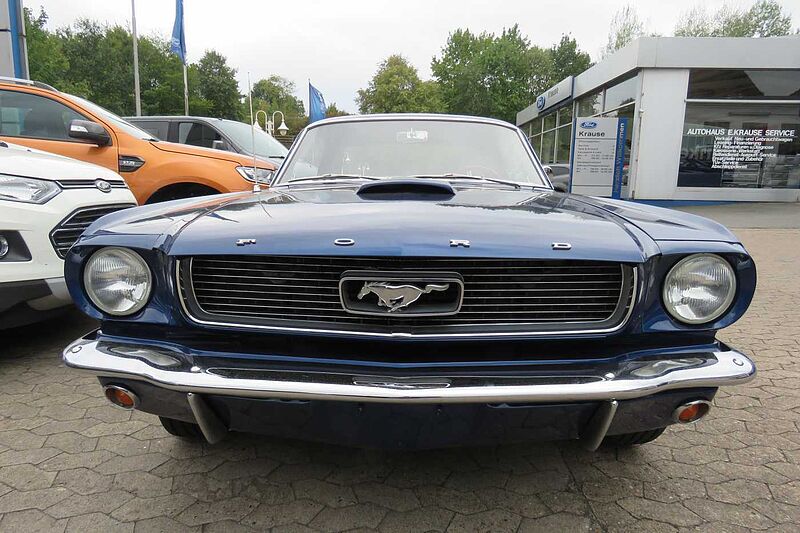 Ford Verkauft : Mustang Coupe V8 1966 Automatic/ Kalifornien