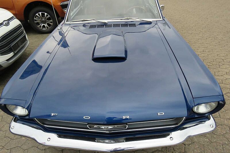 Ford Verkauft : Mustang Coupe V8 1966 Automatic/ Kalifornien