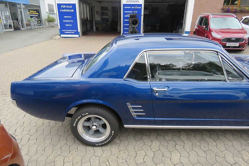 Ford Verkauft : Mustang Coupe V8 1966 Automatic/ Kalifornien