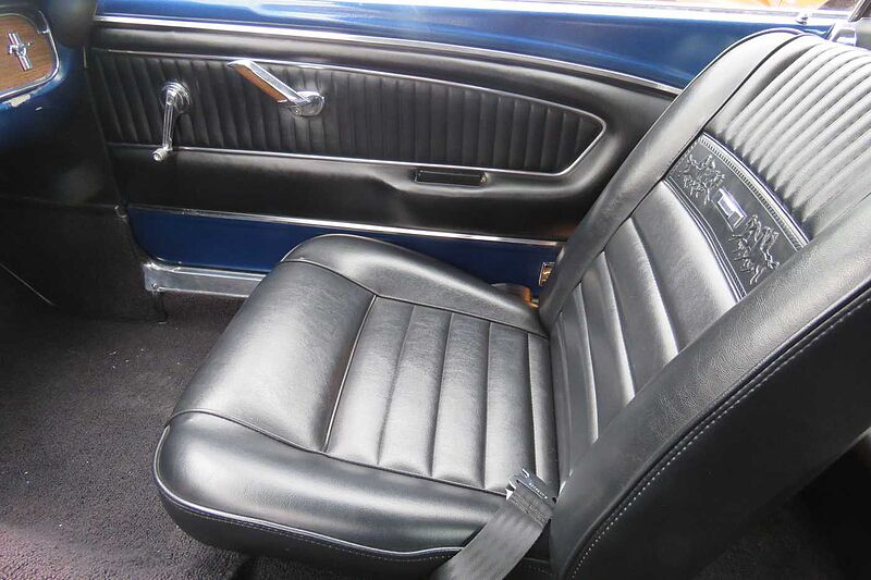 Ford Verkauft : Mustang Coupe V8 1966 Automatic/ Kalifornien