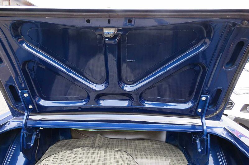 Ford Verkauft : Mustang Coupe V8 1966 Automatic/ Kalifornien