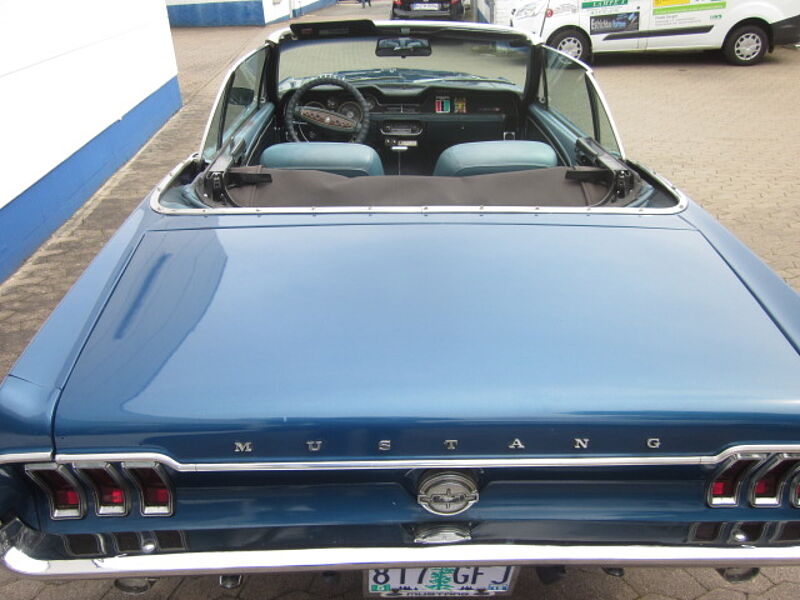 Ford Verkauft : Mustang Cabrio 1968 V8 Automatic/elektr. Dach/Klima