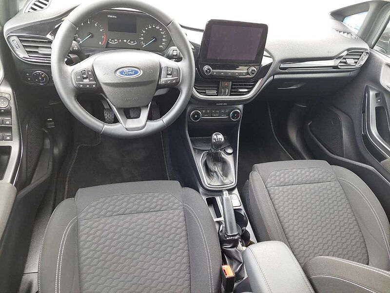 Ford Fiesta 1.1 TITANIUM Navigation RF-Kam.