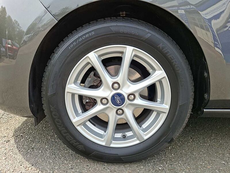 Ford Fiesta 1.1 Cool & Connect 63kw LM