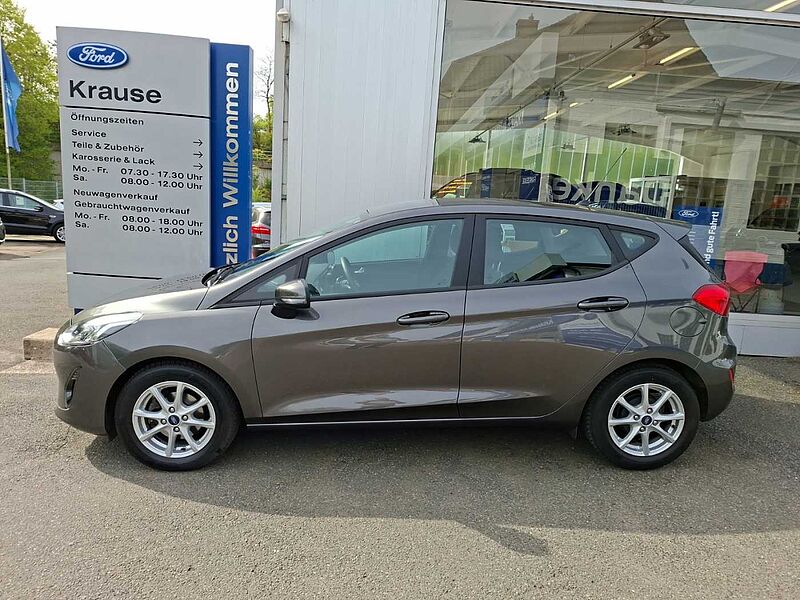 Ford Fiesta 1.1 Cool & Connect 63kw LM