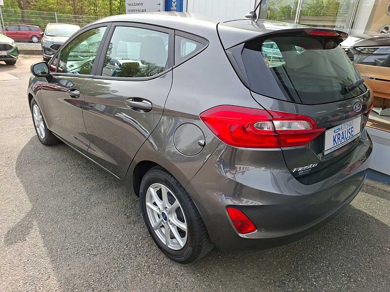 Ford Fiesta 1.1 Cool & Connect 63kw LM