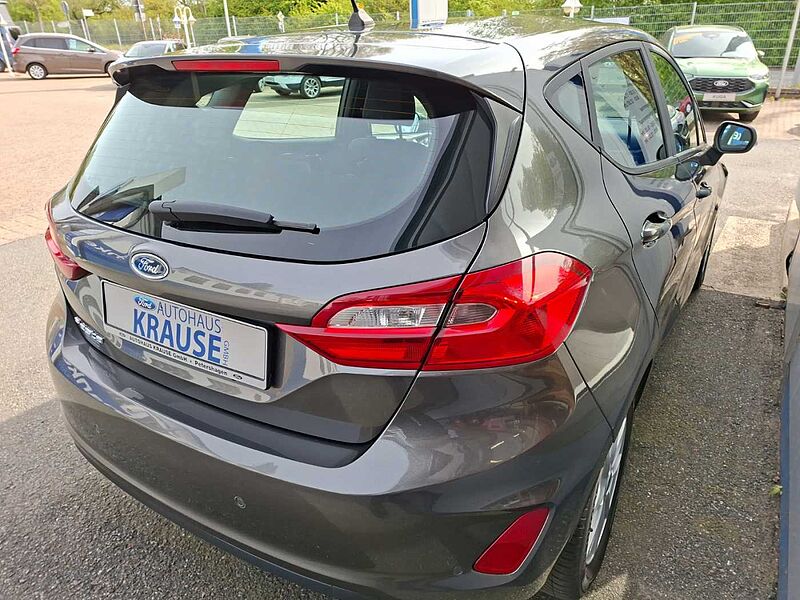 Ford Fiesta 1.1 Cool & Connect 63kw LM