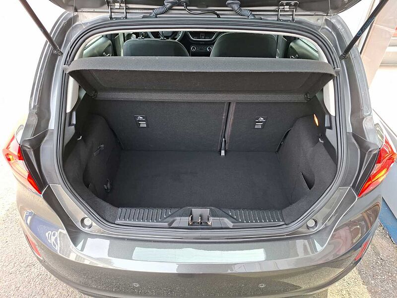 Ford Fiesta 1.1 Cool & Connect 63kw LM