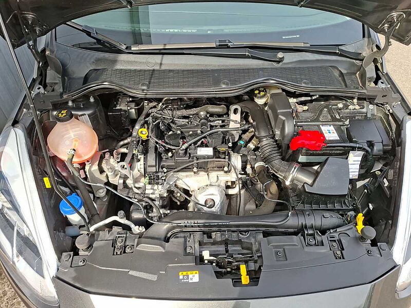 Ford Fiesta 1.1 Cool & Connect 63kw LM