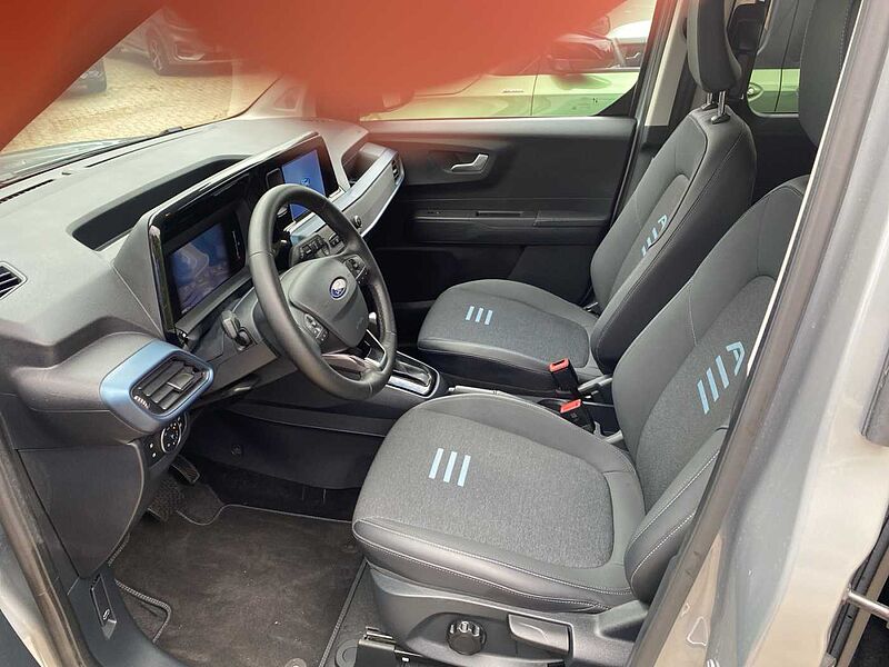 Ford Tourneo Courier Automatic Active