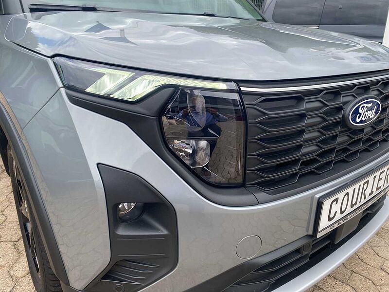 Ford Tourneo Courier Automatic Active