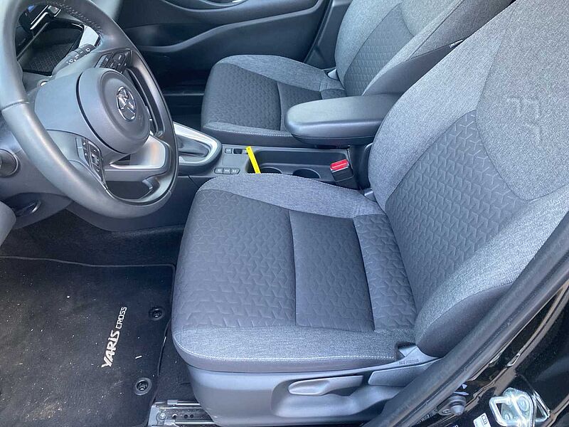 Toyota Yaris Cross Automatic Hybrid 11TKM
