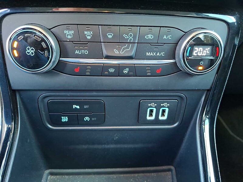 Ford EcoSport Titanium Navi 43TKM AHK