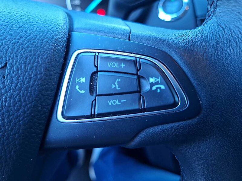 Ford EcoSport Titanium Navi 43TKM AHK