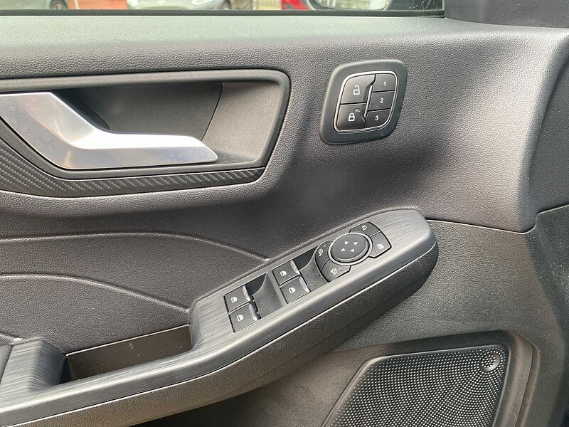 Ford Kuga 1.5 ST-Line X  Pano AHK B&O