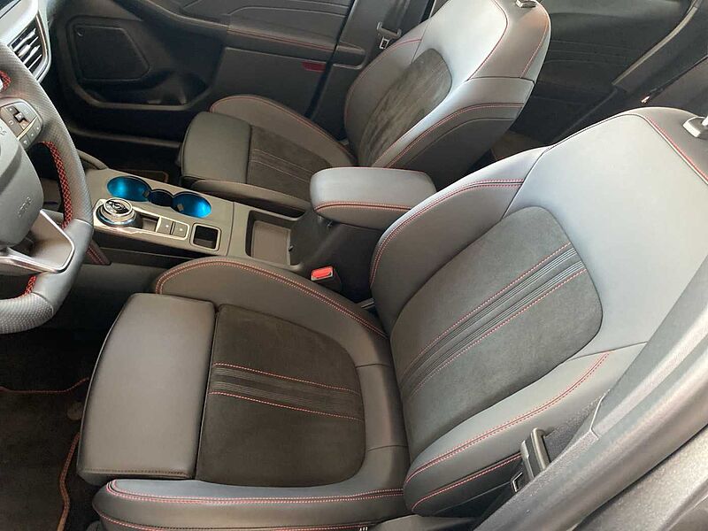 Ford Kuga 2.5 PHEV ST-Line X Pano AHK