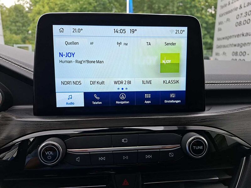 Ford Kuga Vignale PHEV 1. Hdn. 52 TKM B&O