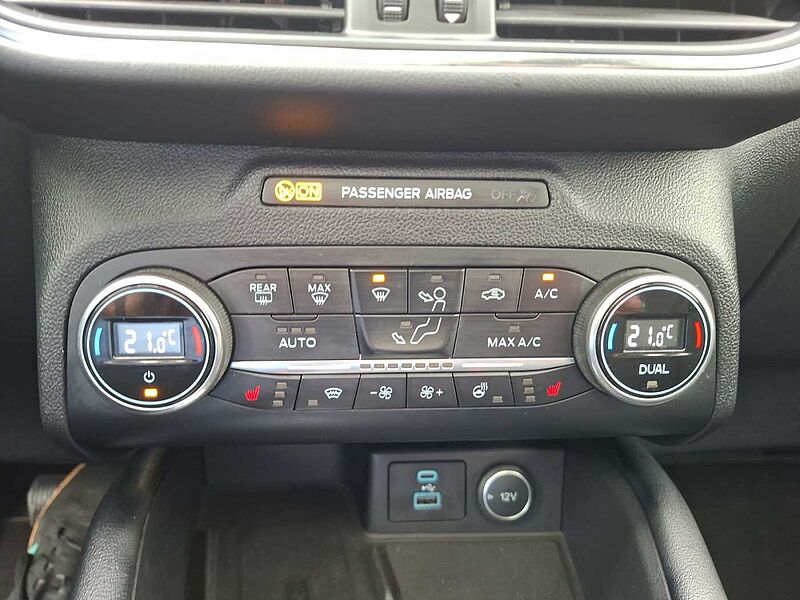 Ford Kuga Vignale PHEV 1. Hdn. 52 TKM B&O