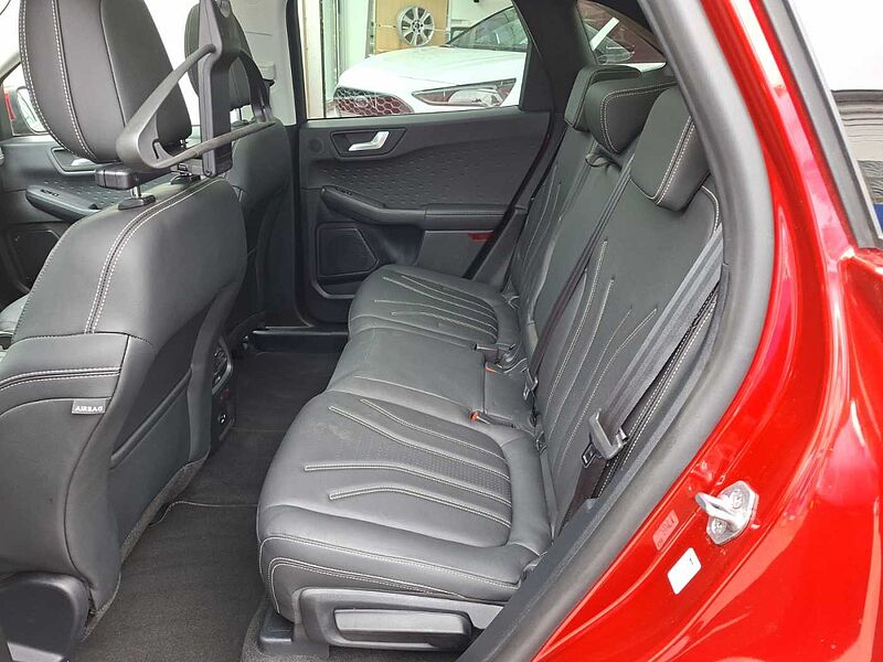 Ford Kuga Vignale PHEV 1. Hdn. 52 TKM B&O