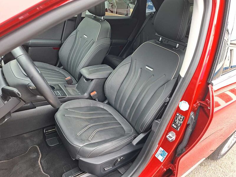 Ford Kuga Vignale PHEV 1. Hdn. 52 TKM B&O