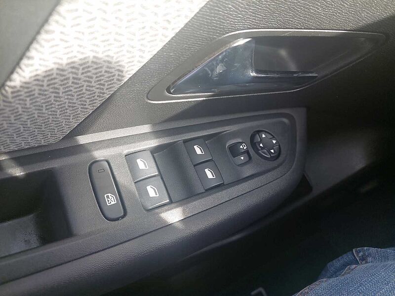 Citroen C4 1.2 PureTech 130 Plus#NAVI#RFK#1.Hand