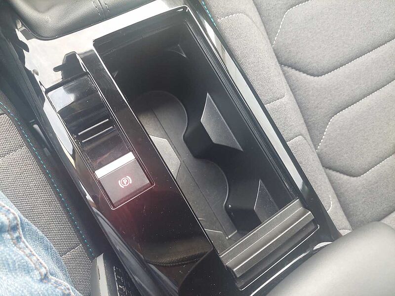 Citroen C4 1.2 PureTech 130 Plus#NAVI#RFK#1.Hand