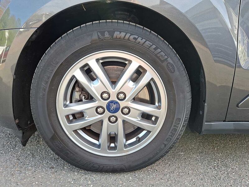 Ford Connect Grand Tourneo Titanium AHK Pano