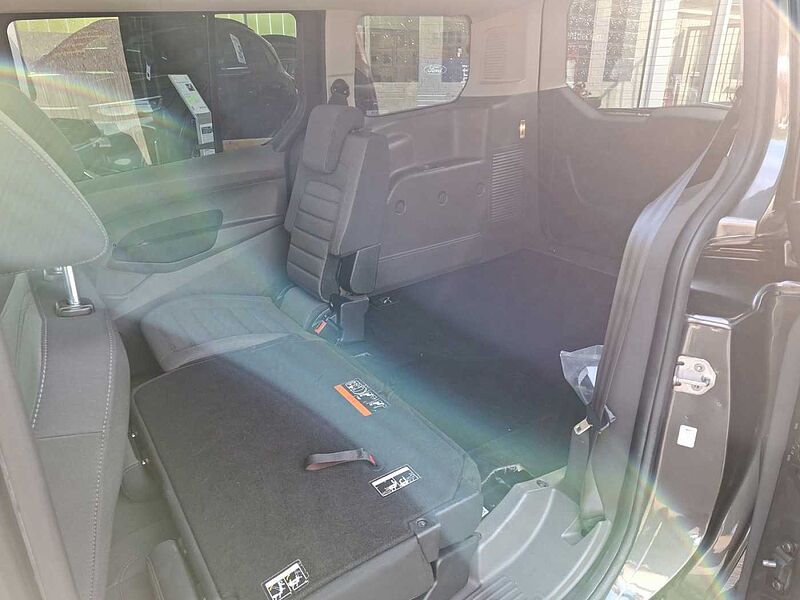 Ford Connect Grand Tourneo Titanium AHK Pano