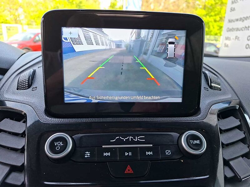 Ford Connect Grand Tourneo Titanium AHK Pano