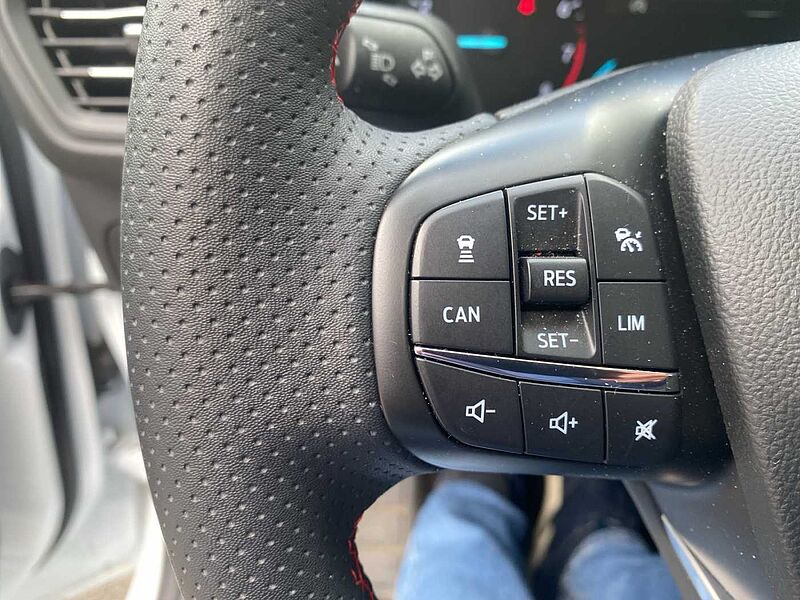 Ford Focus Turnier Hybrid ST-LINE 21 TKM
